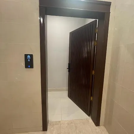 شقق فندقيه فاخره بتصمم عصري ودخول ذاتي Jeddah Exterior photo