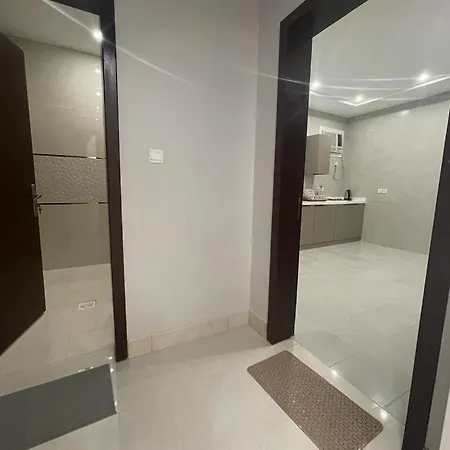 شقق فندقيه فاخره بتصمم عصري ودخول ذاتي Jeddah Exterior photo
