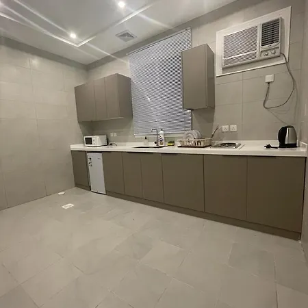 شقق فندقيه فاخره بتصمم عصري ودخول ذاتي Jeddah Exterior photo