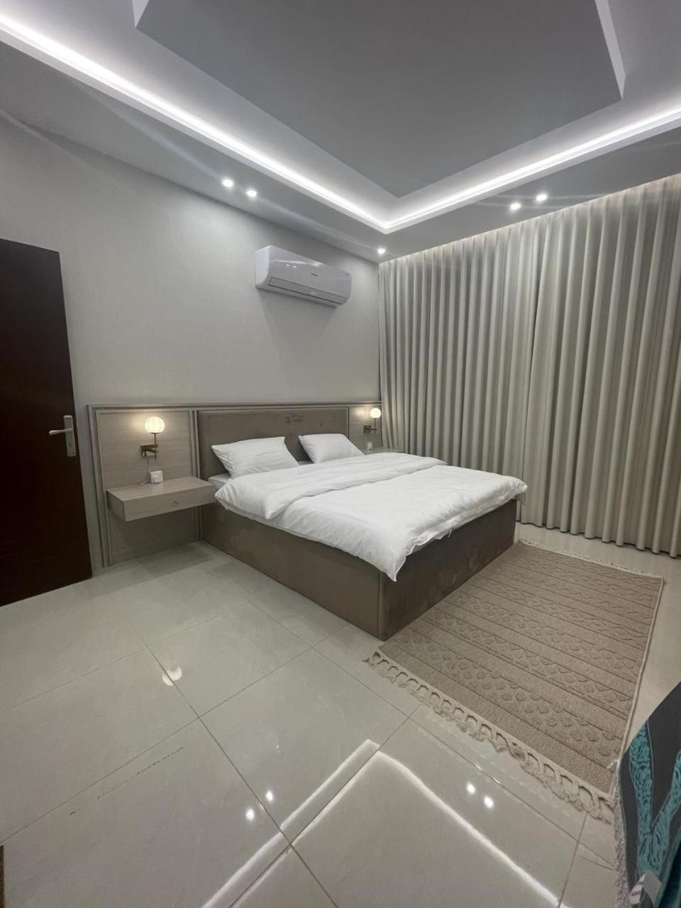 Apartment فندقيه فاخره بتصمم عصري ودخول ذاتي Jeddah