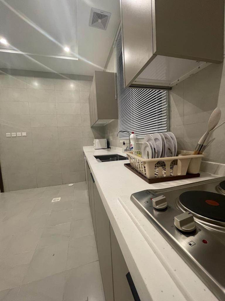 فندقيه فاخره بتصمم عصري ودخول ذاتي Apartment *