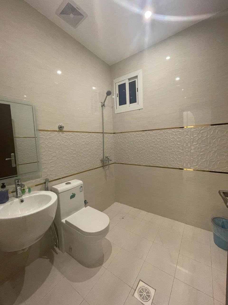 Apartment فندقيه فاخره بتصمم عصري ودخول ذاتي Jeddah