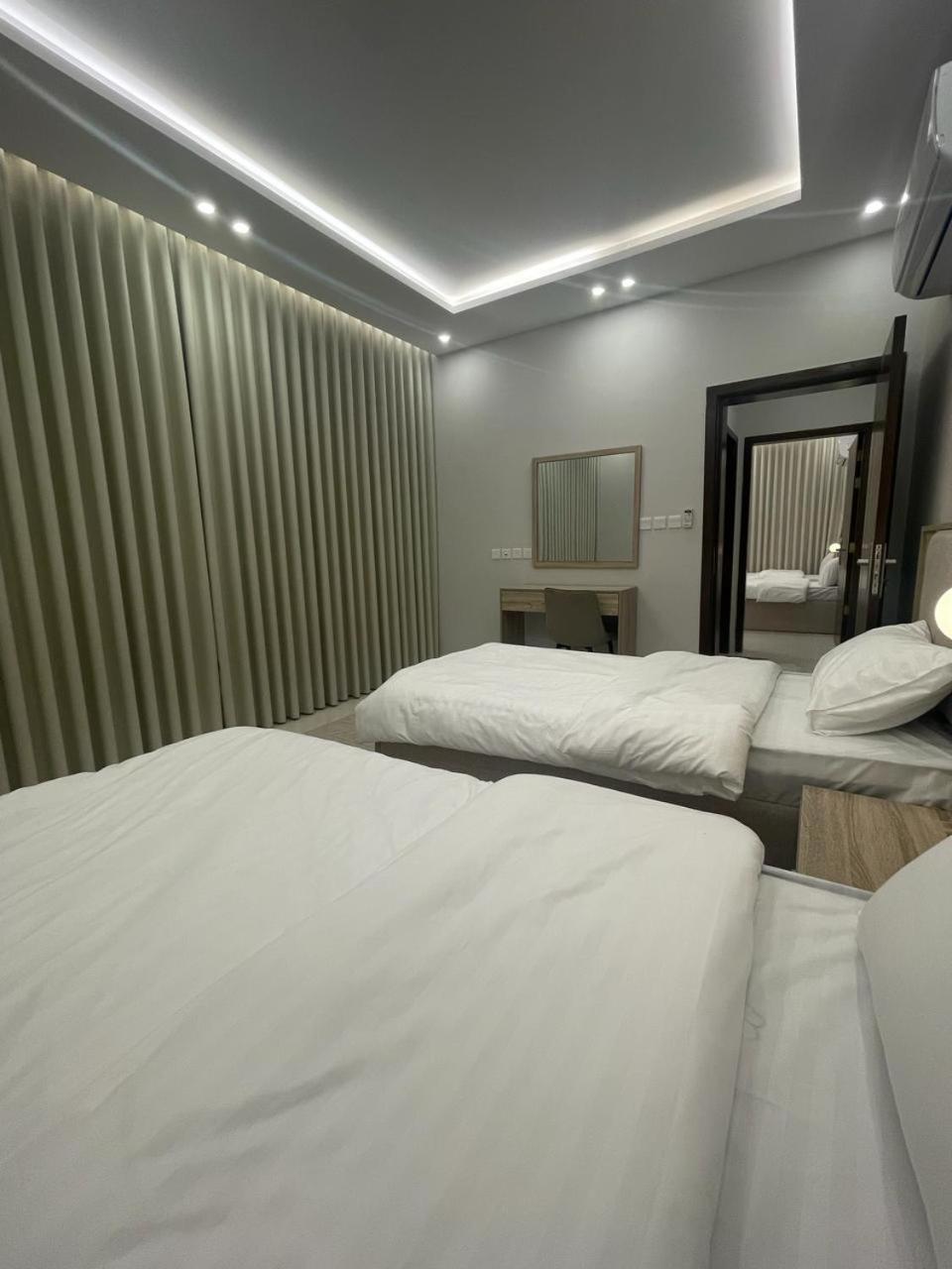 فندقيه فاخره بتصمم عصري ودخول ذاتي * Jeddah