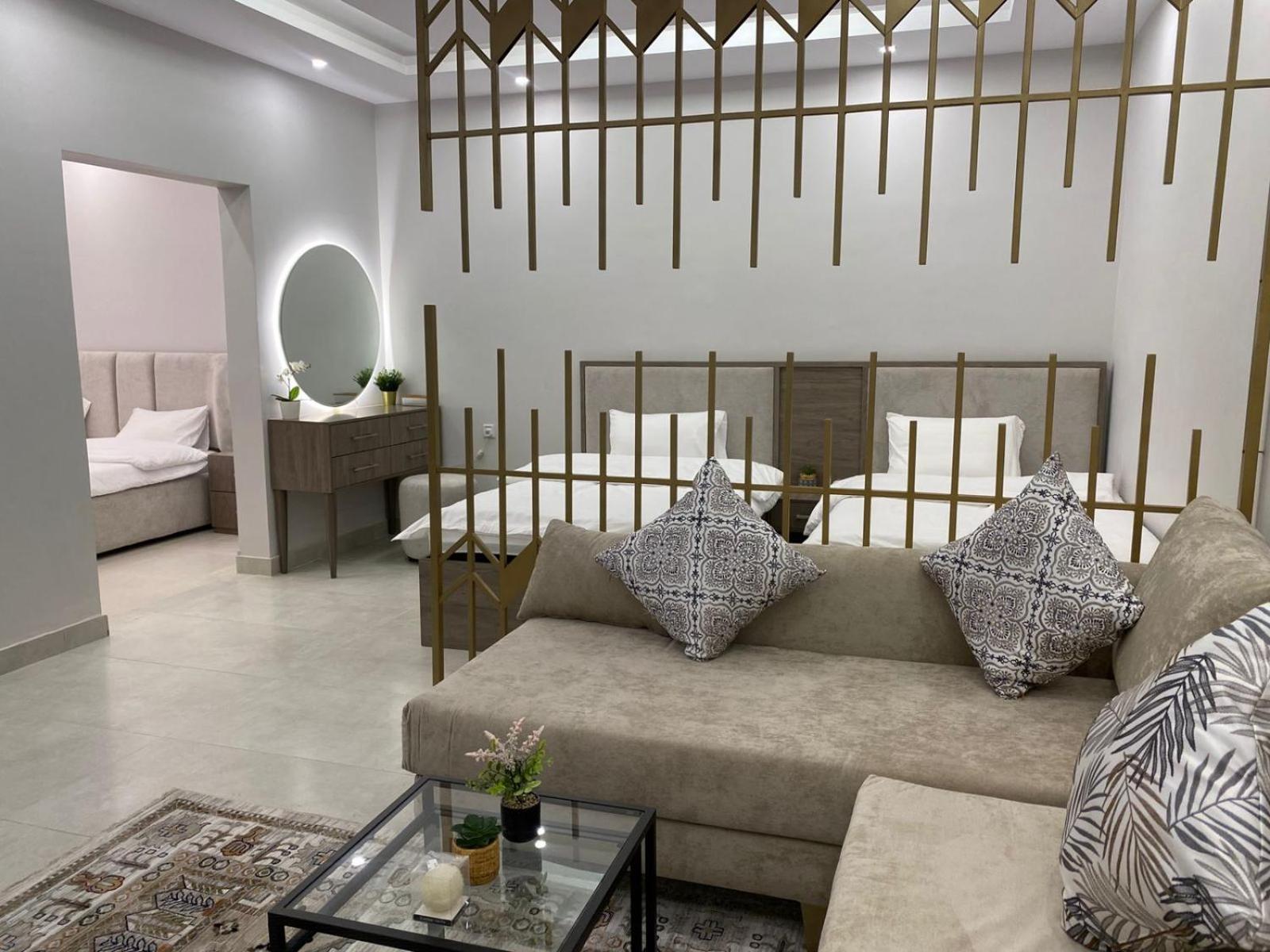 فندقيه فاخره بتصمم عصري ودخول ذاتي * Jeddah