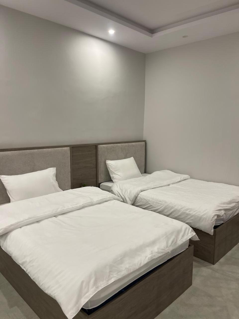 فندقيه فاخره بتصمم عصري ودخول ذاتي * Jeddah